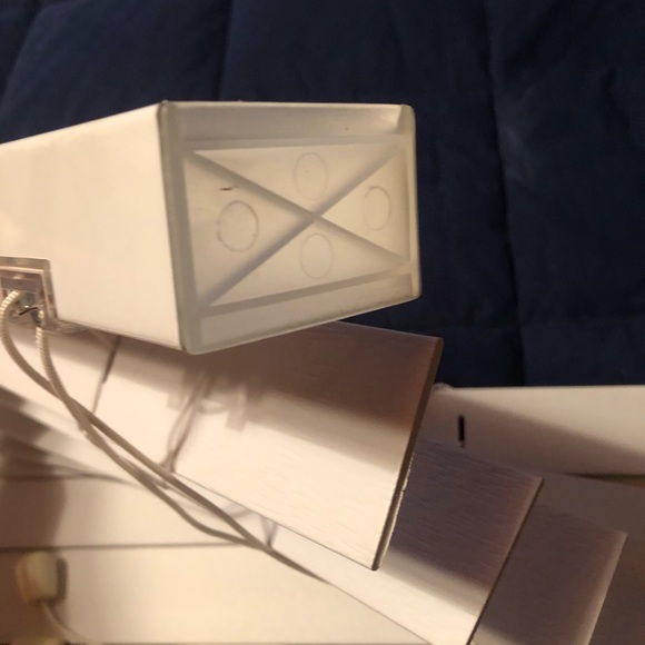 Heavy duty/quality white mini blind - Picture 11 of 16